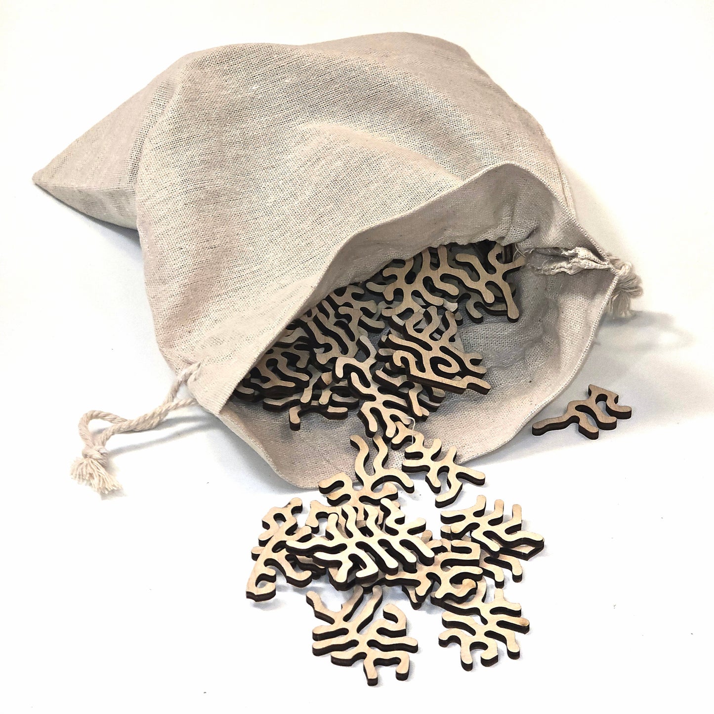 Pieces of Love |  Houten Puzzel |  121 stukjes